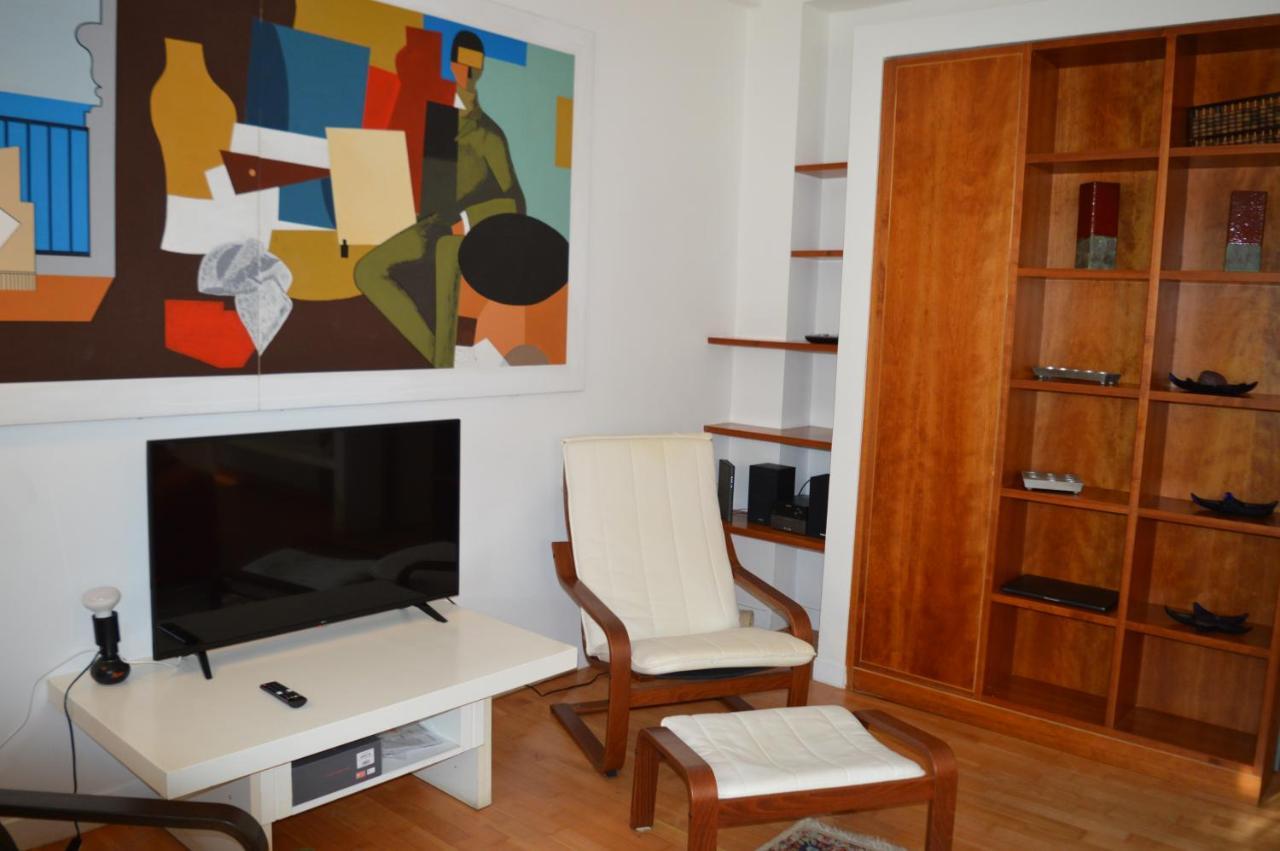 Domus B Corso Francia Apartment โรม ภายนอก รูปภาพ